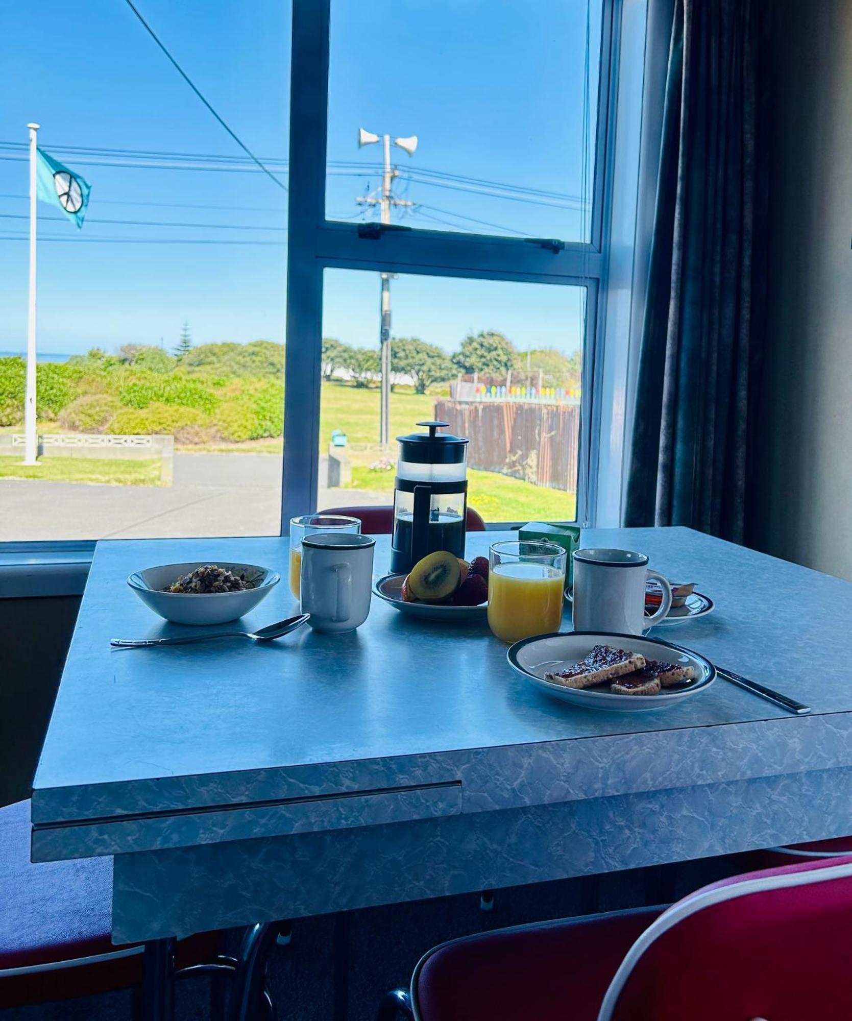 Le Riva Bed And Breakfast By The Beach وانجانيو المظهر الخارجي الصورة