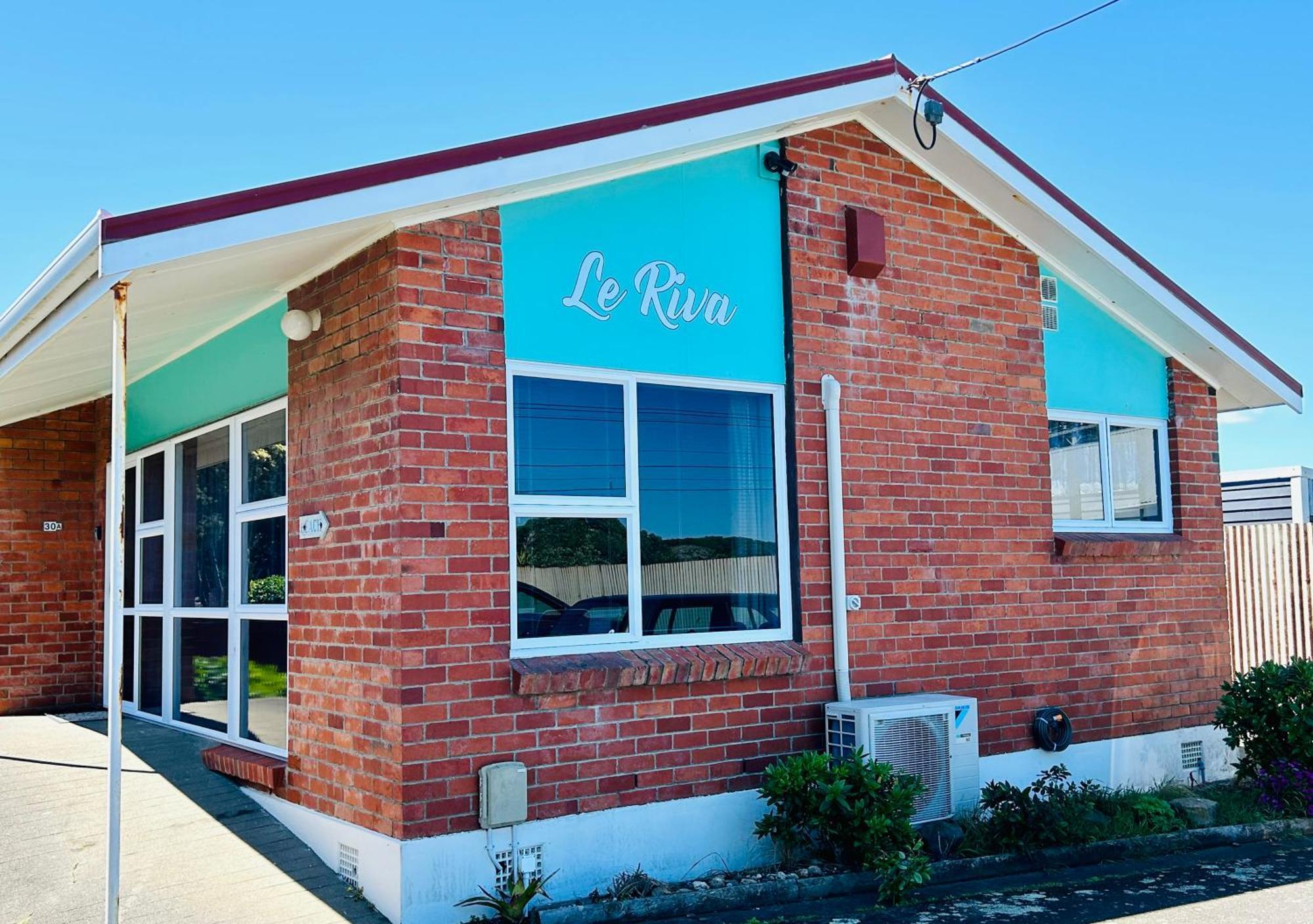 Le Riva Bed And Breakfast By The Beach وانجانيو المظهر الخارجي الصورة